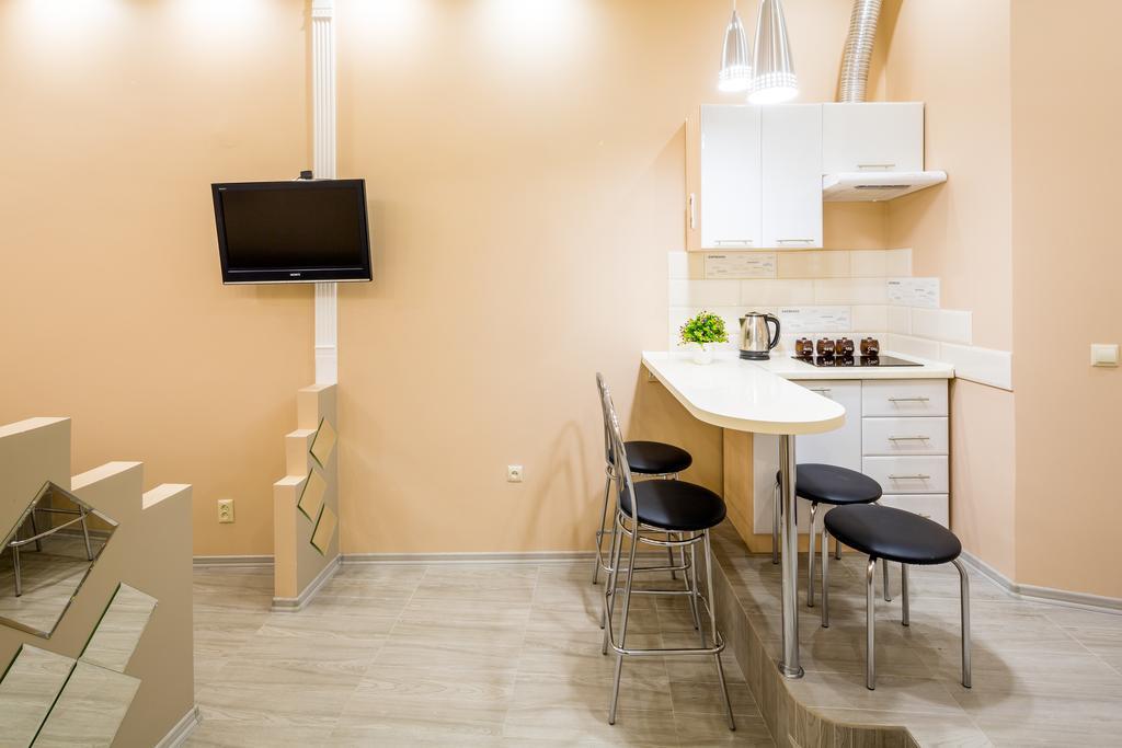 Avangard Studio Apartment Lviv Exteriör bild