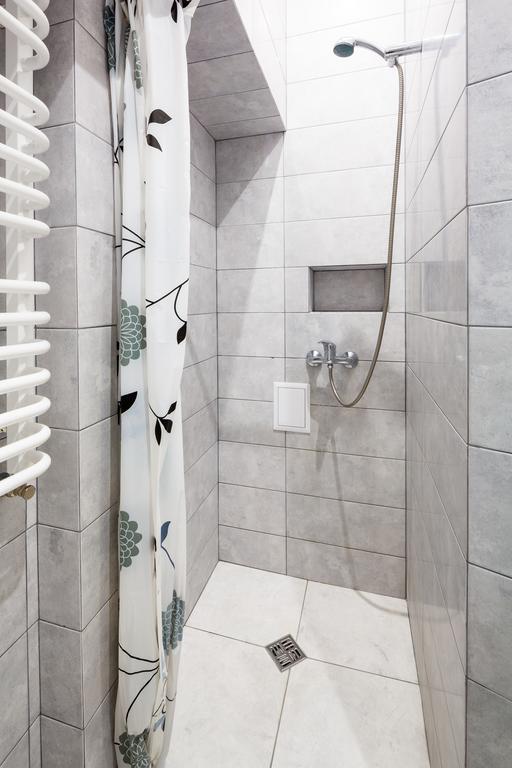 Avangard Studio Apartment Lviv Exteriör bild